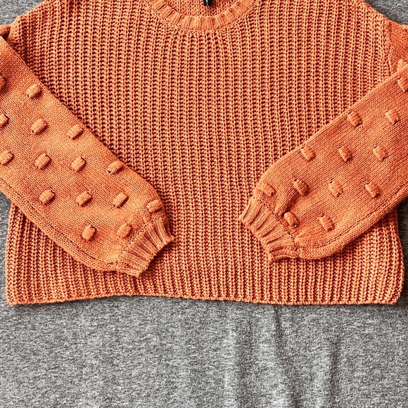 Moon & Madison Chunky Knit Pom Pom Cropped Sweater Sz M Slouchy Oversized - Picture 4 of 12